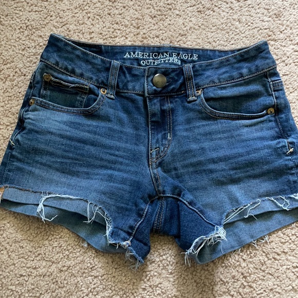 American Eagle Outfitters Shorts. - Picture 2 of 3